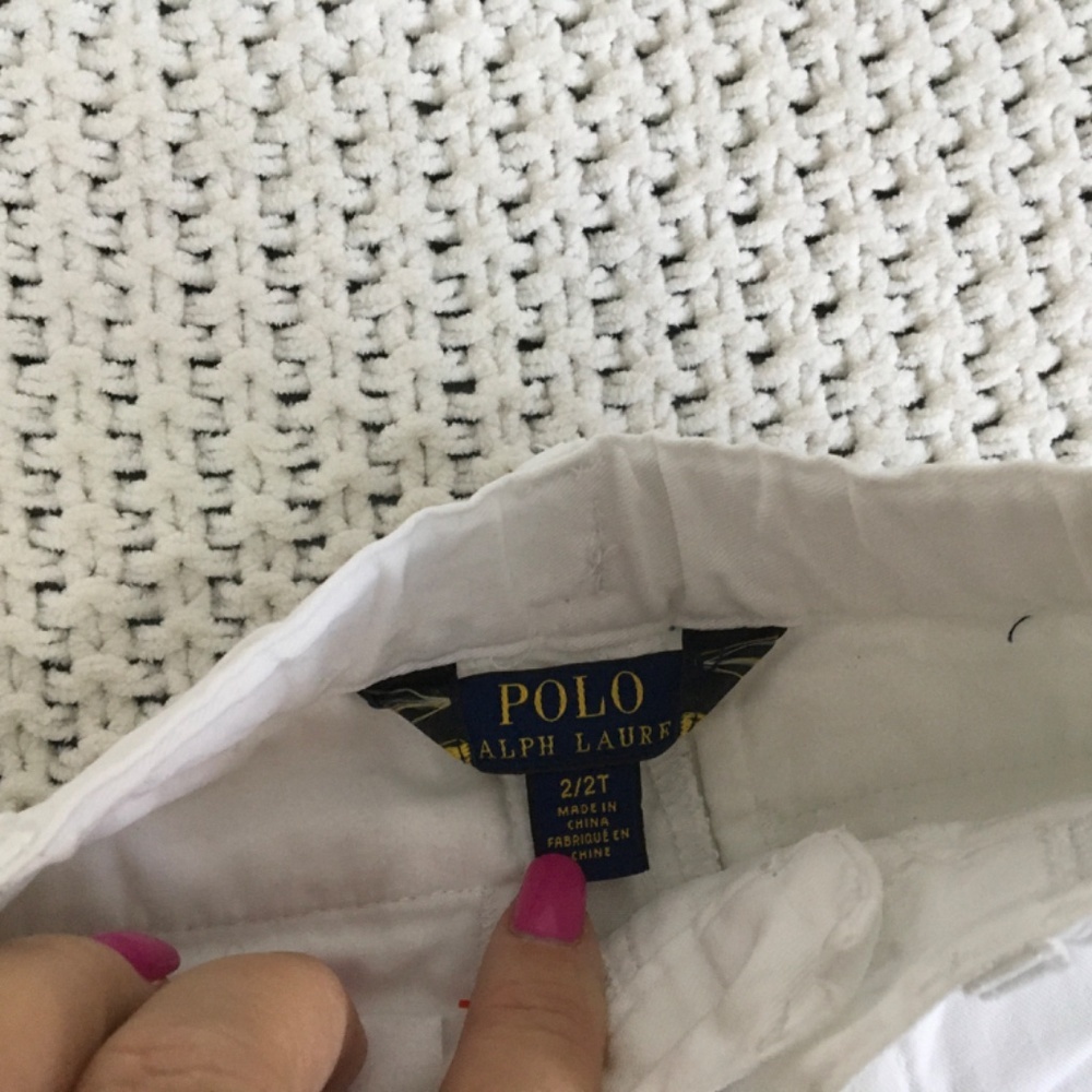 POLO RALPH LAUREN WHITE SHORTS WITH ADJUSTABLE WAIST SIZE BOYS 2/2T - Picture 2 of 4